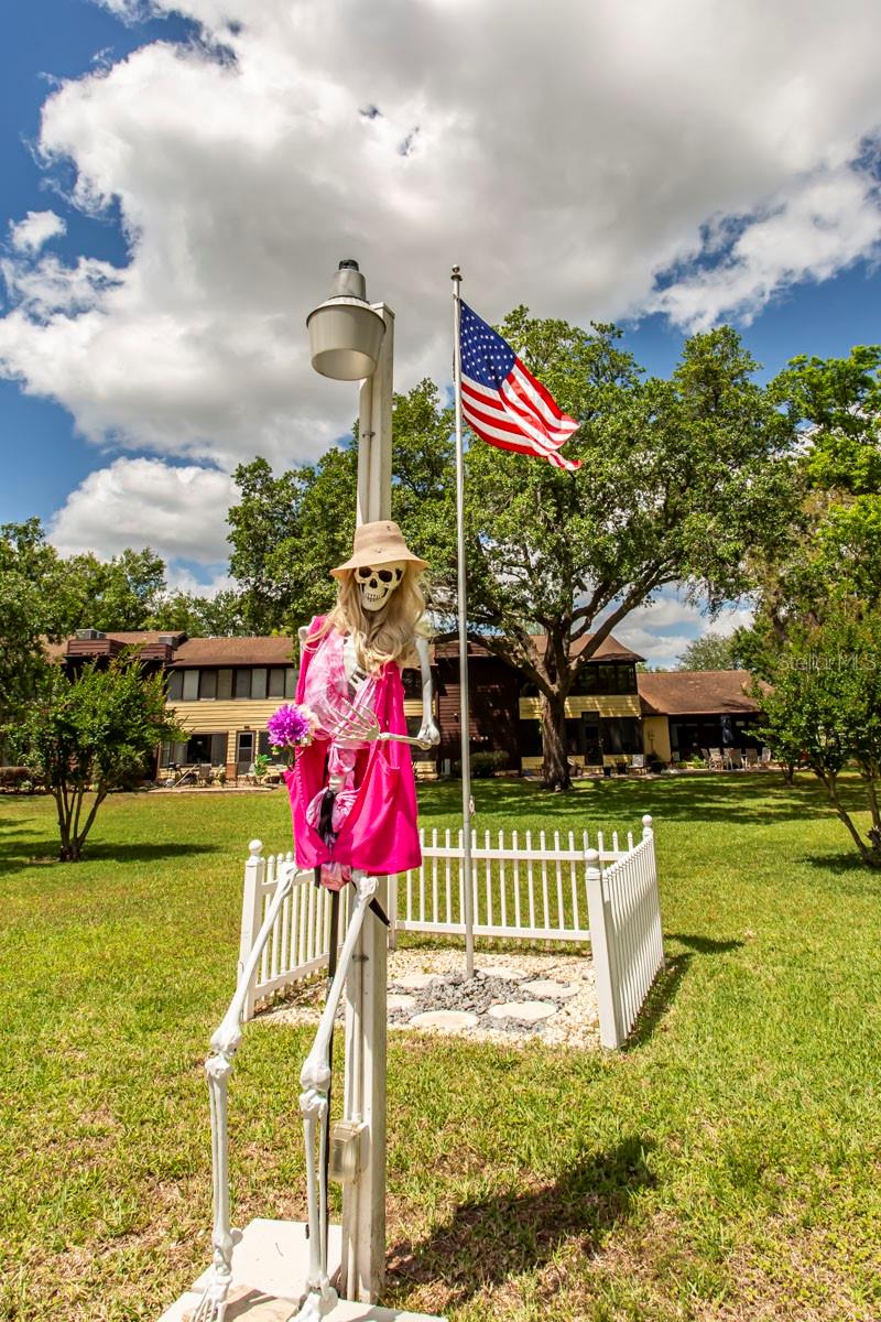 FAIRWAYS/SILVER SHORES CONDO 07 - Residential