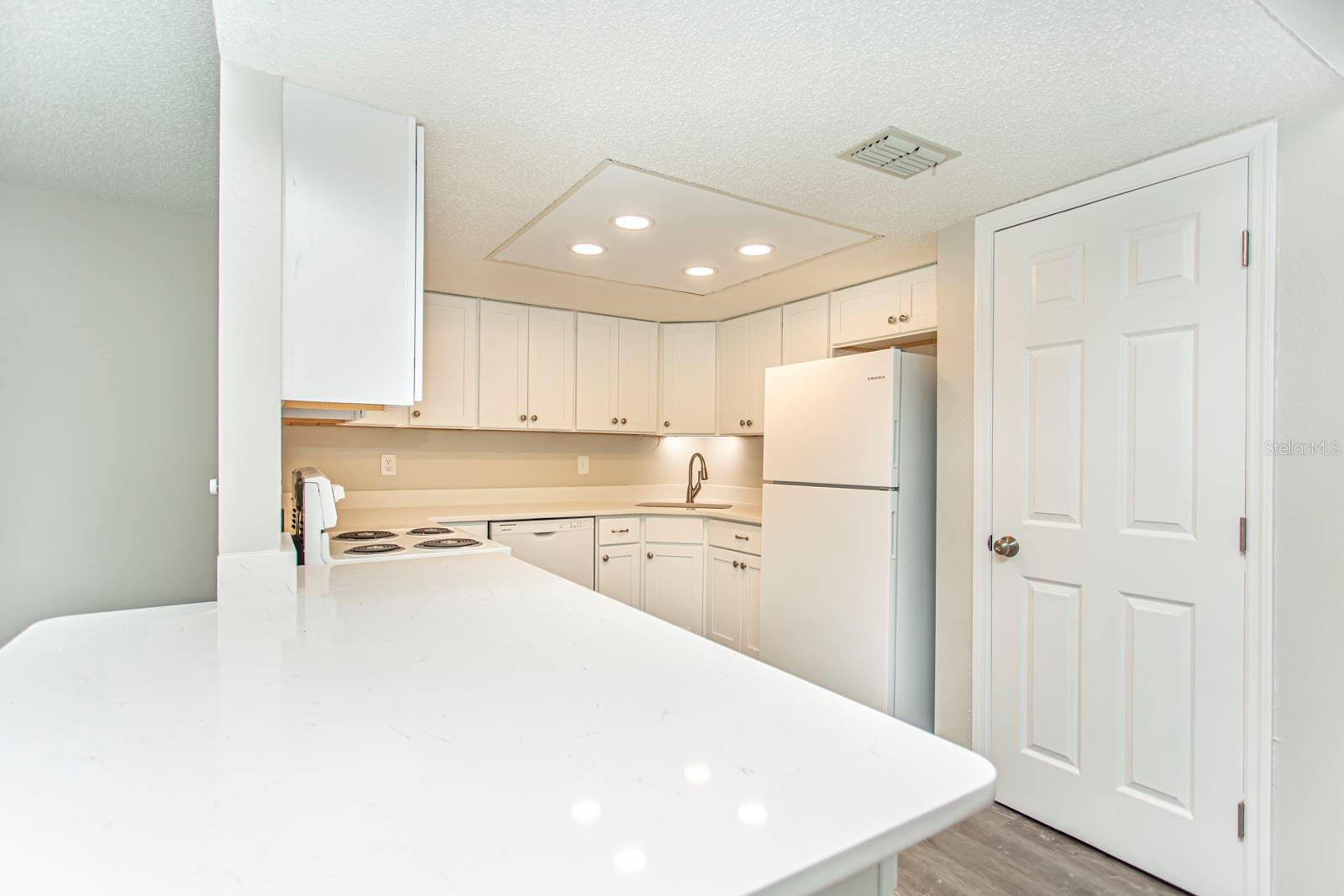 FAIRWAYS/SILVER SHORES CONDO 07 - Residential