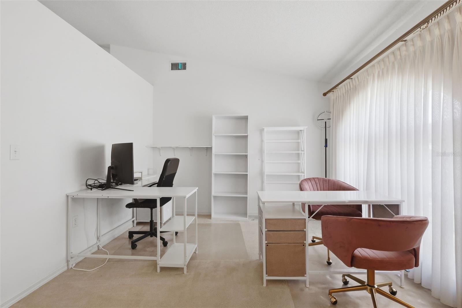 HIGHLAND POINTE - Residential