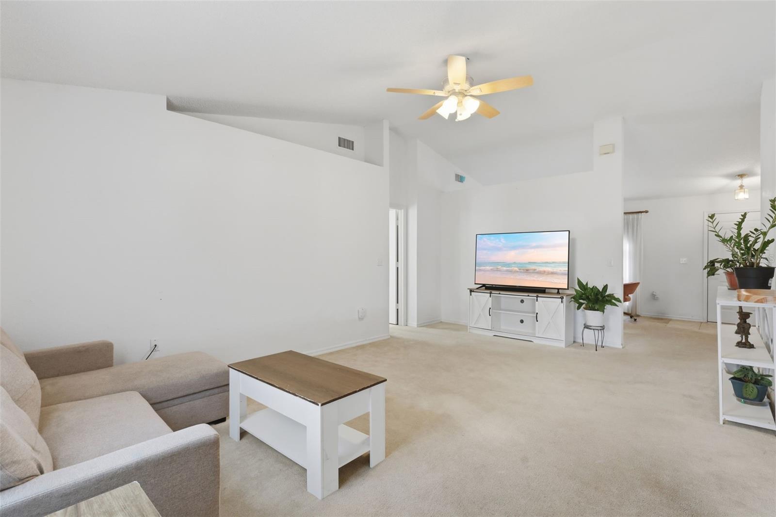 HIGHLAND POINTE - Residential