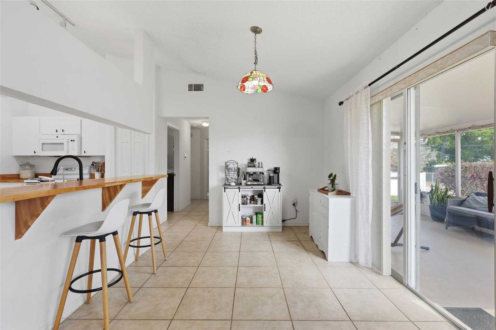 HIGHLAND POINTE - Residential