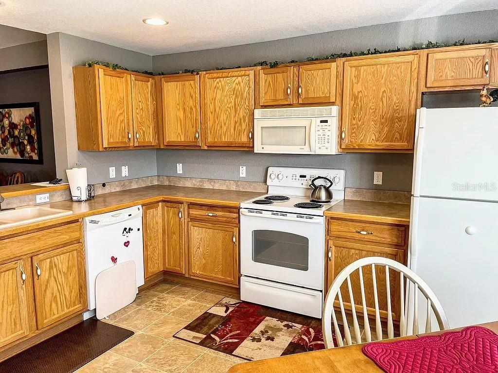 SPRUCE CRK GC - Residential Lease