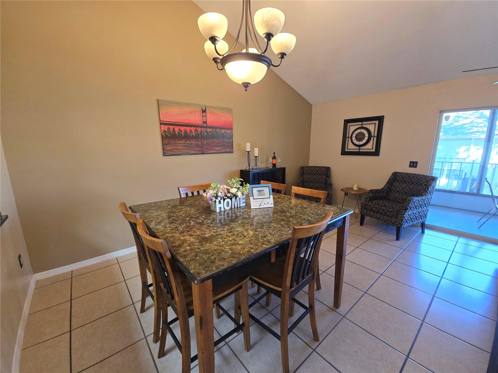CALA HILLS 02 - Residential