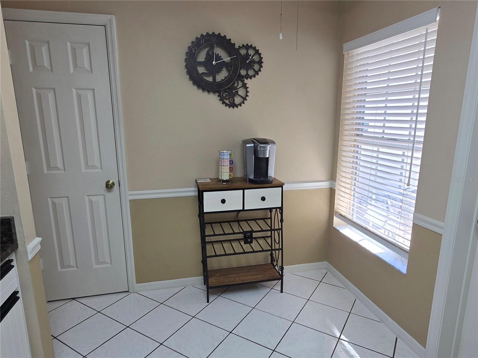 CALA HILLS 02 - Residential
