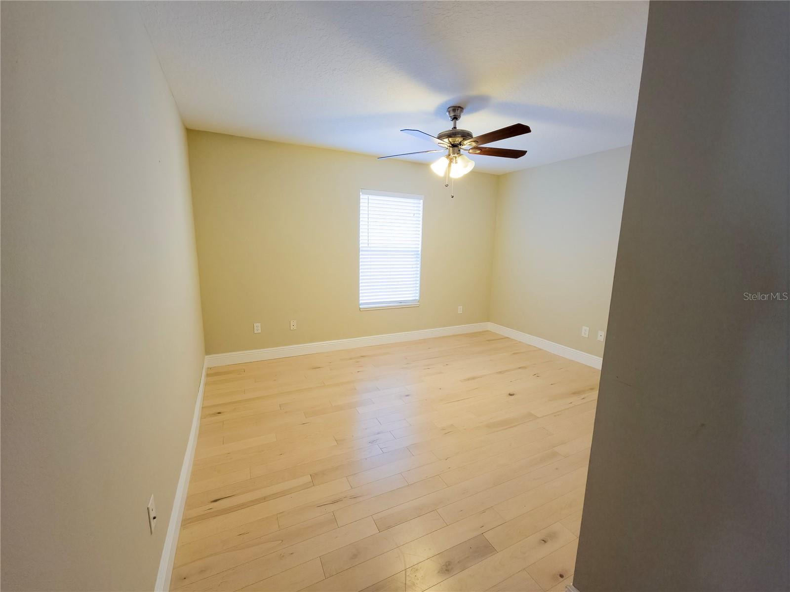 SIGNATURE LAKES PRCL 01C - Residential Lease