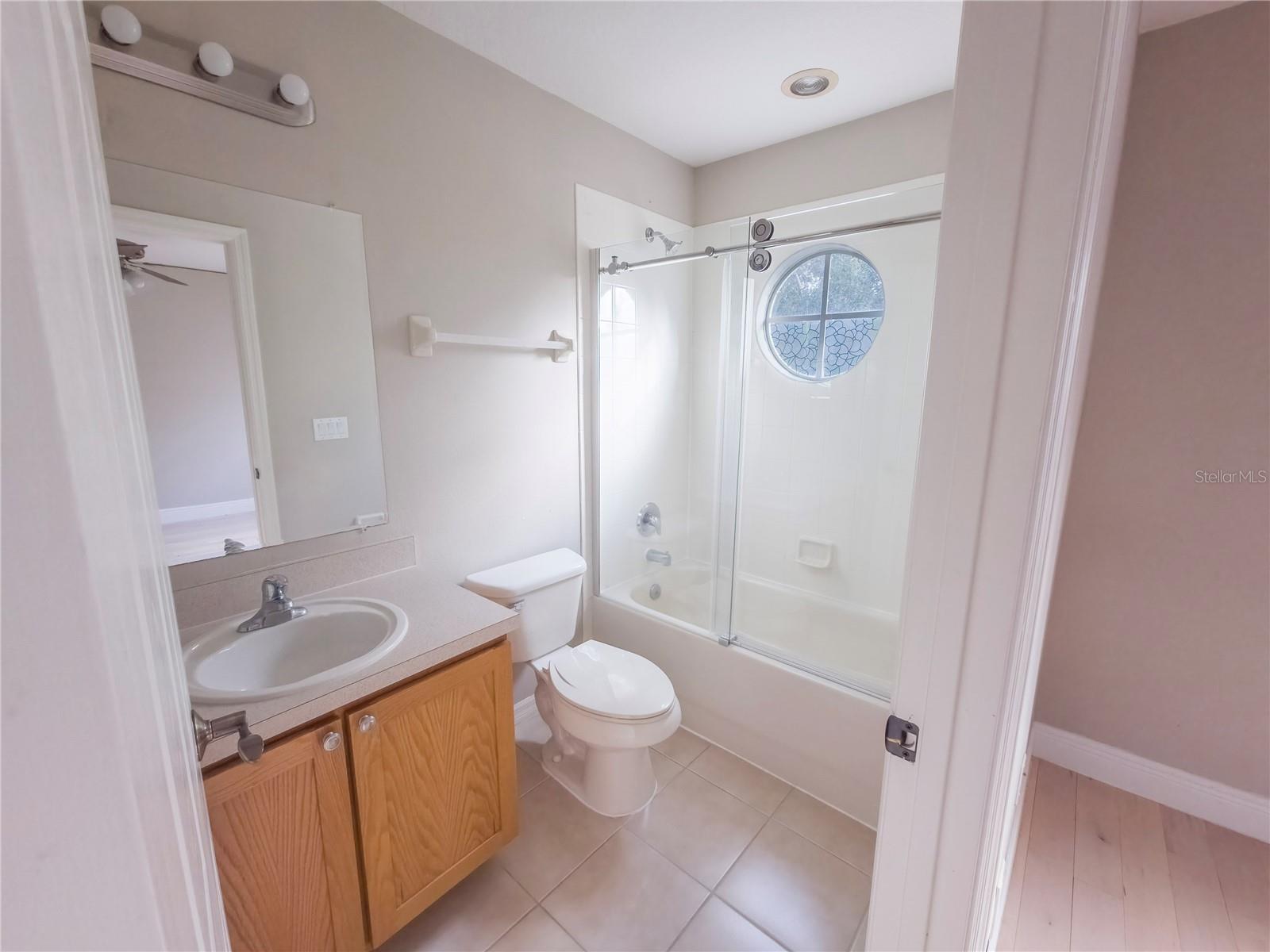 SIGNATURE LAKES PRCL 01C - Residential Lease