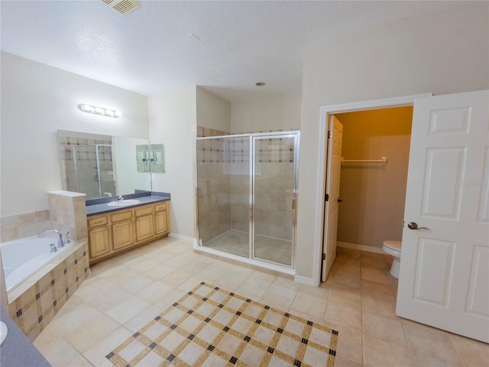 SIGNATURE LAKES PRCL 01C - Residential Lease