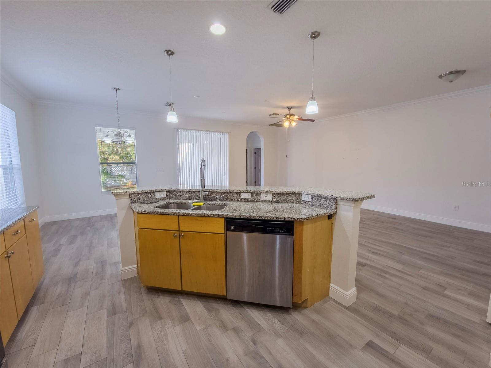 SIGNATURE LAKES PRCL 01C - Residential Lease