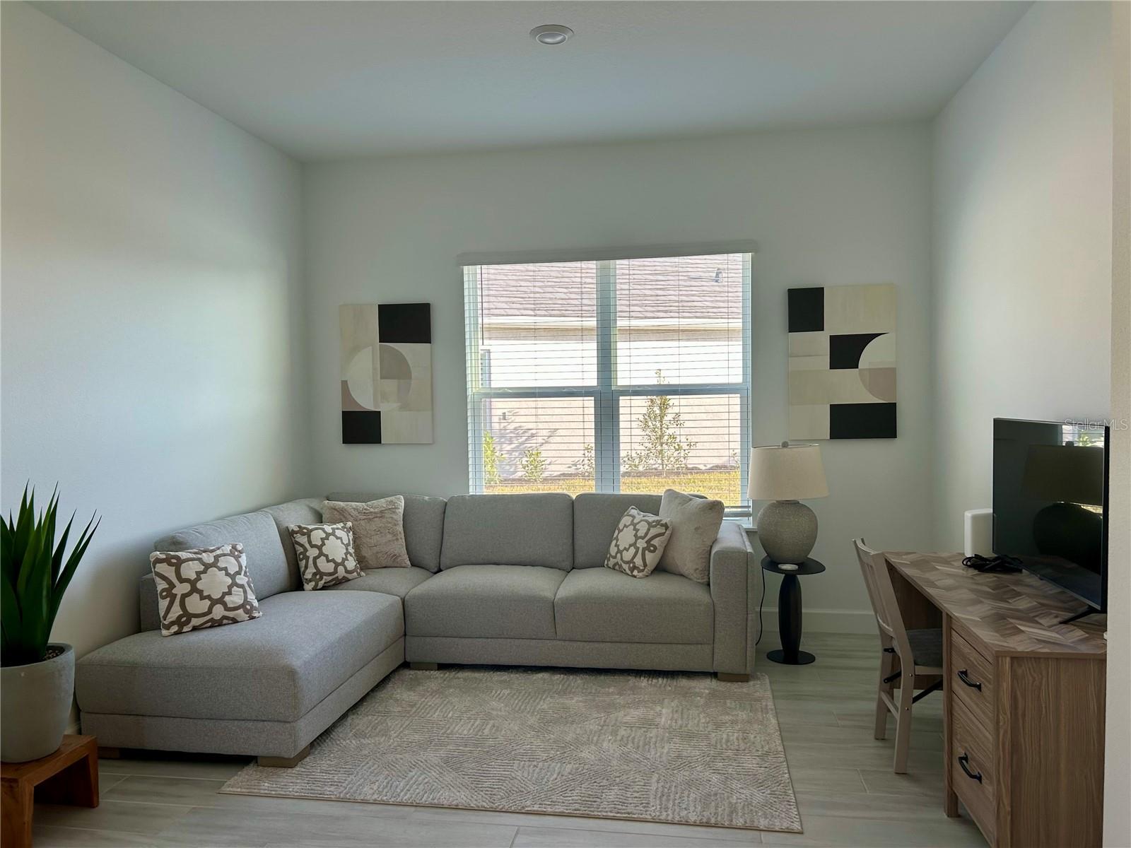 SKY RANCH / ESPLANADE - Residential Lease
