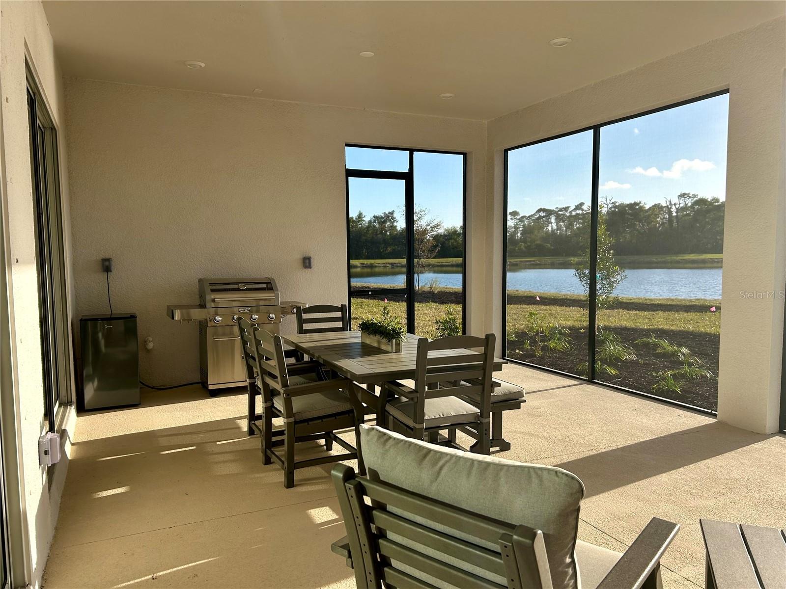 SKY RANCH / ESPLANADE - Residential Lease