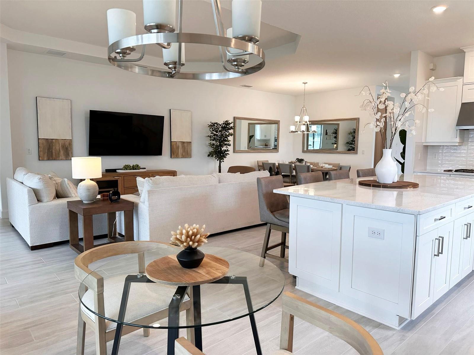 SKY RANCH / ESPLANADE - Residential Lease