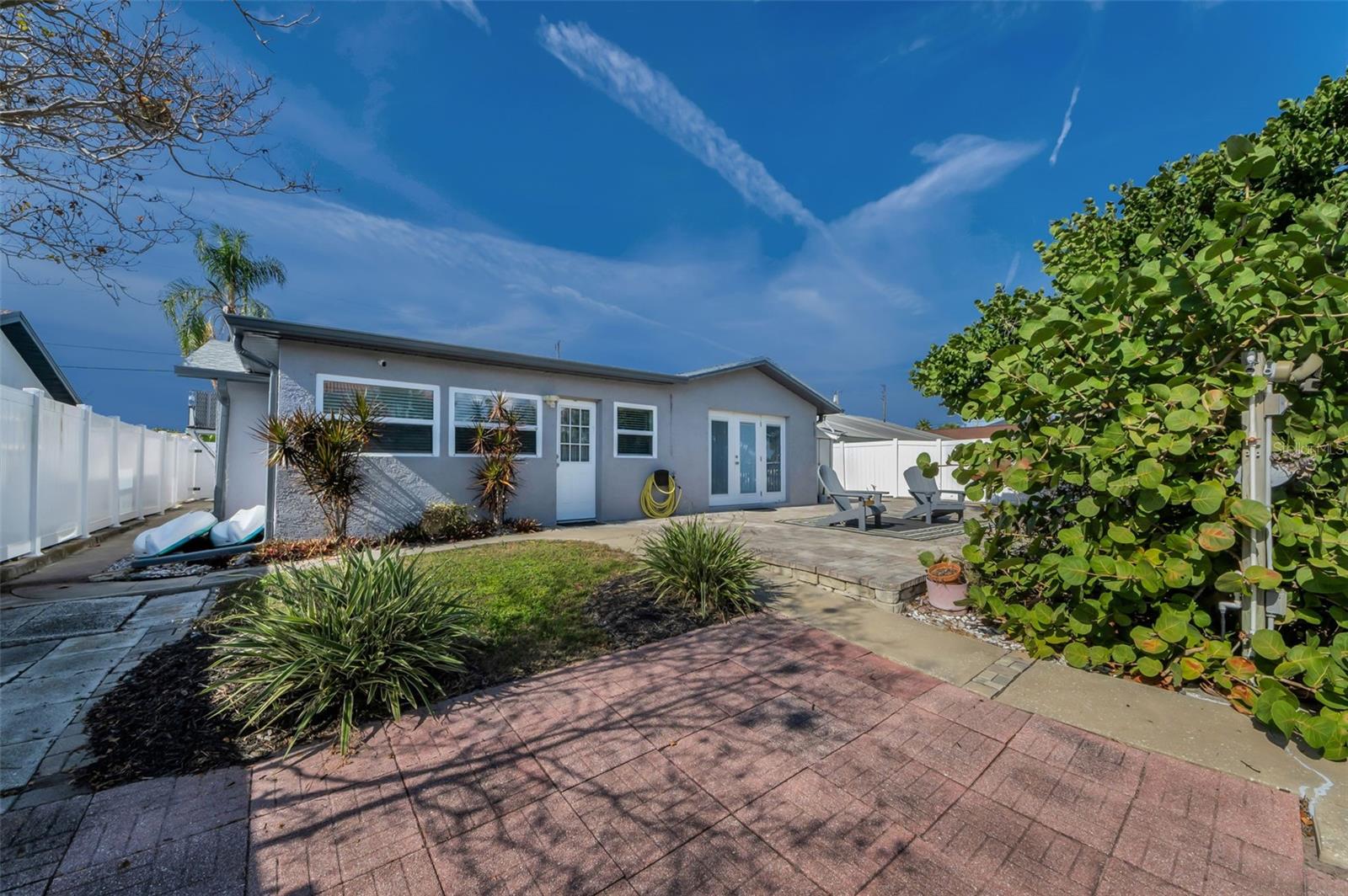 HUDSON BEACH ESTATES - Residential