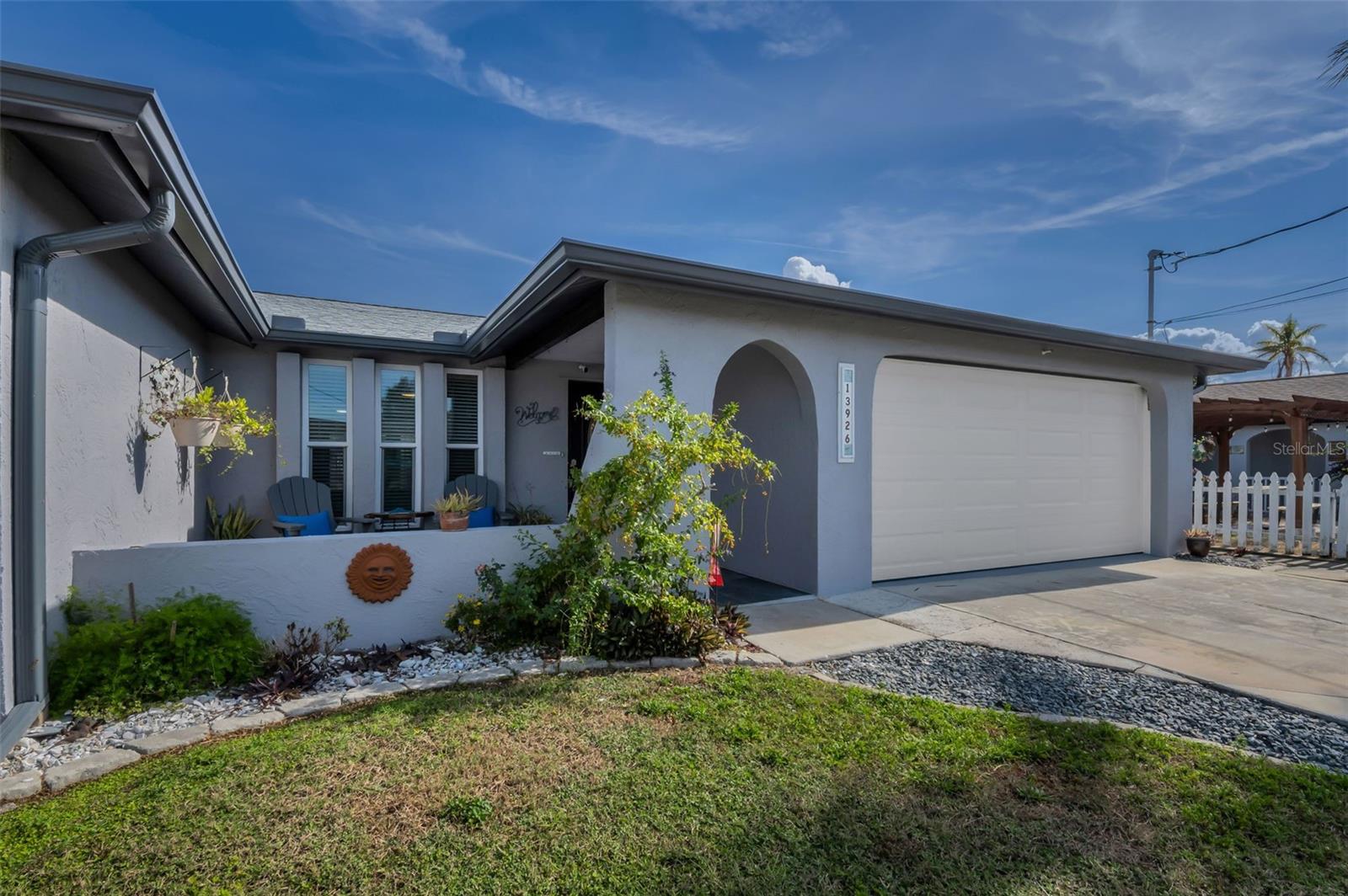 HUDSON BEACH ESTATES - Residential