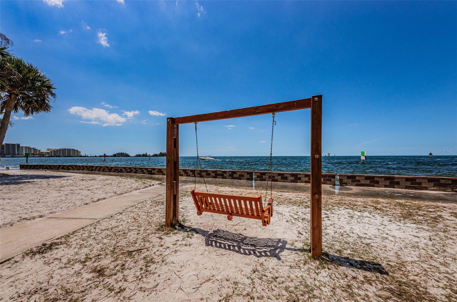 HUDSON BEACH ESTATES - Residential