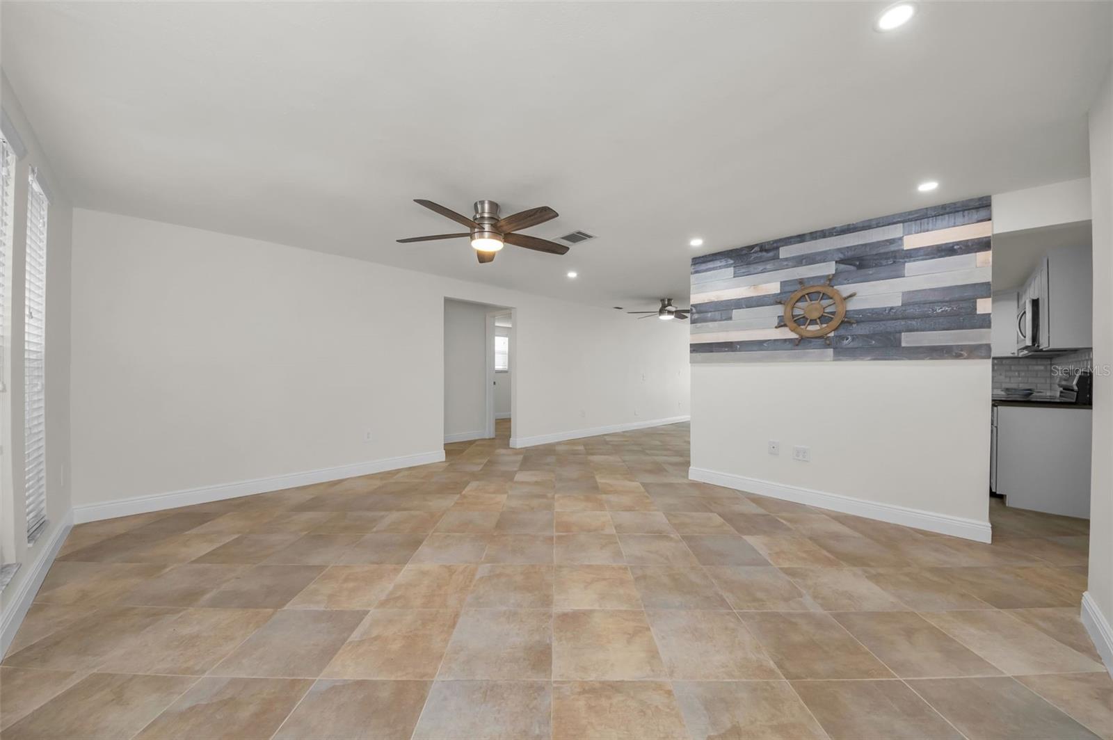 HUDSON BEACH ESTATES - Residential