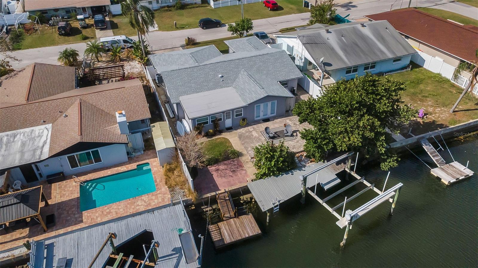 HUDSON BEACH ESTATES - Residential