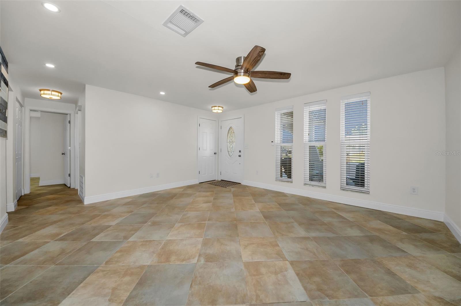 HUDSON BEACH ESTATES - Residential