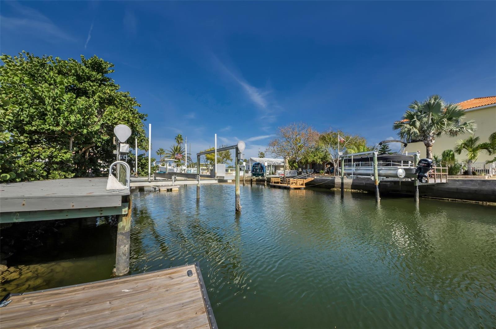 HUDSON BEACH ESTATES - Residential