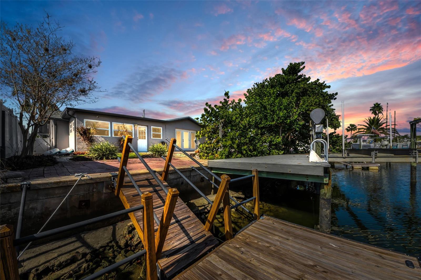 13926 DARLENE AVENUE