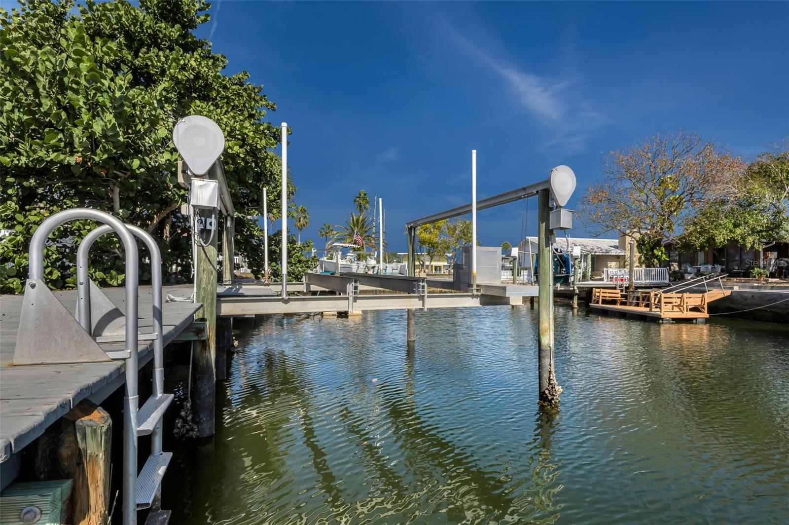 HUDSON BEACH ESTATES - Residential