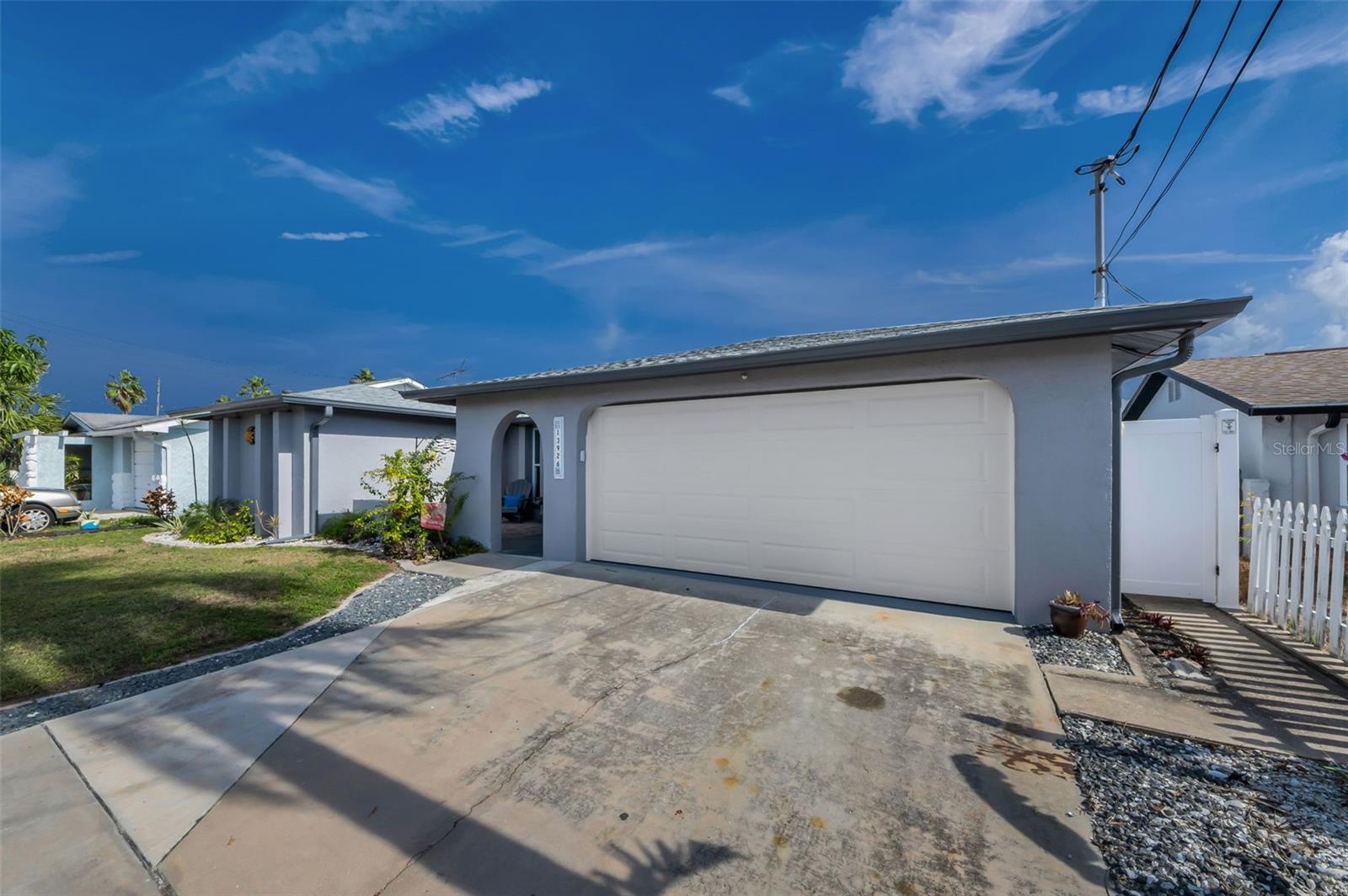 HUDSON BEACH ESTATES - Residential