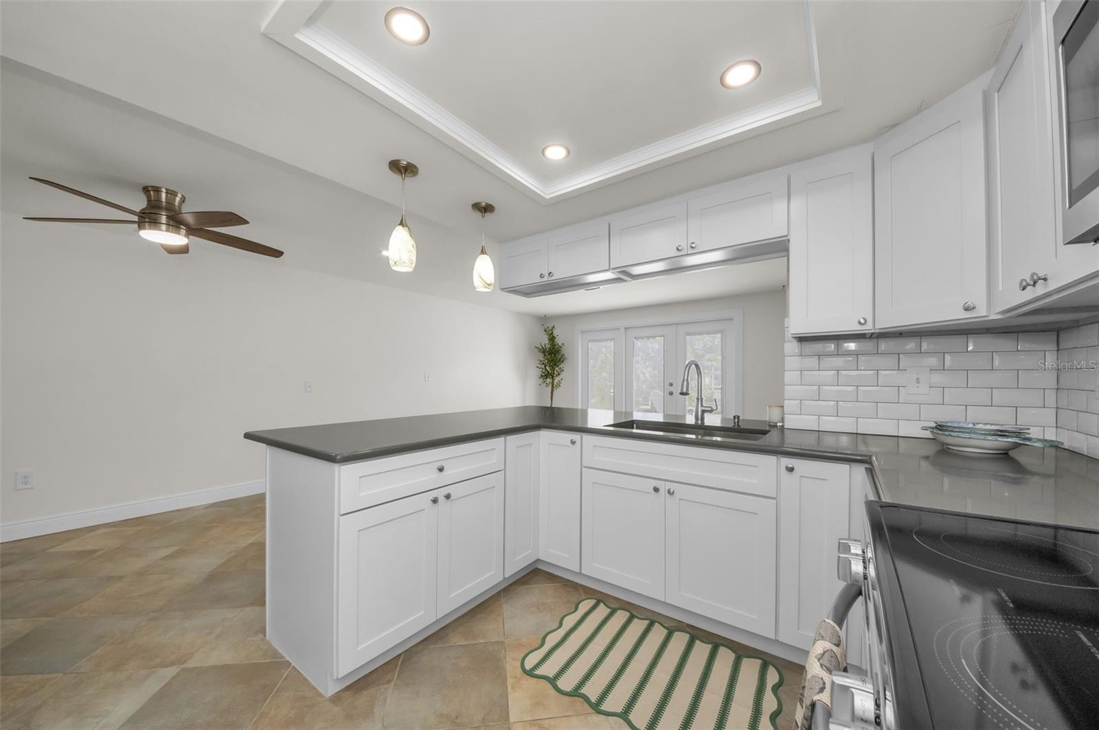 HUDSON BEACH ESTATES - Residential