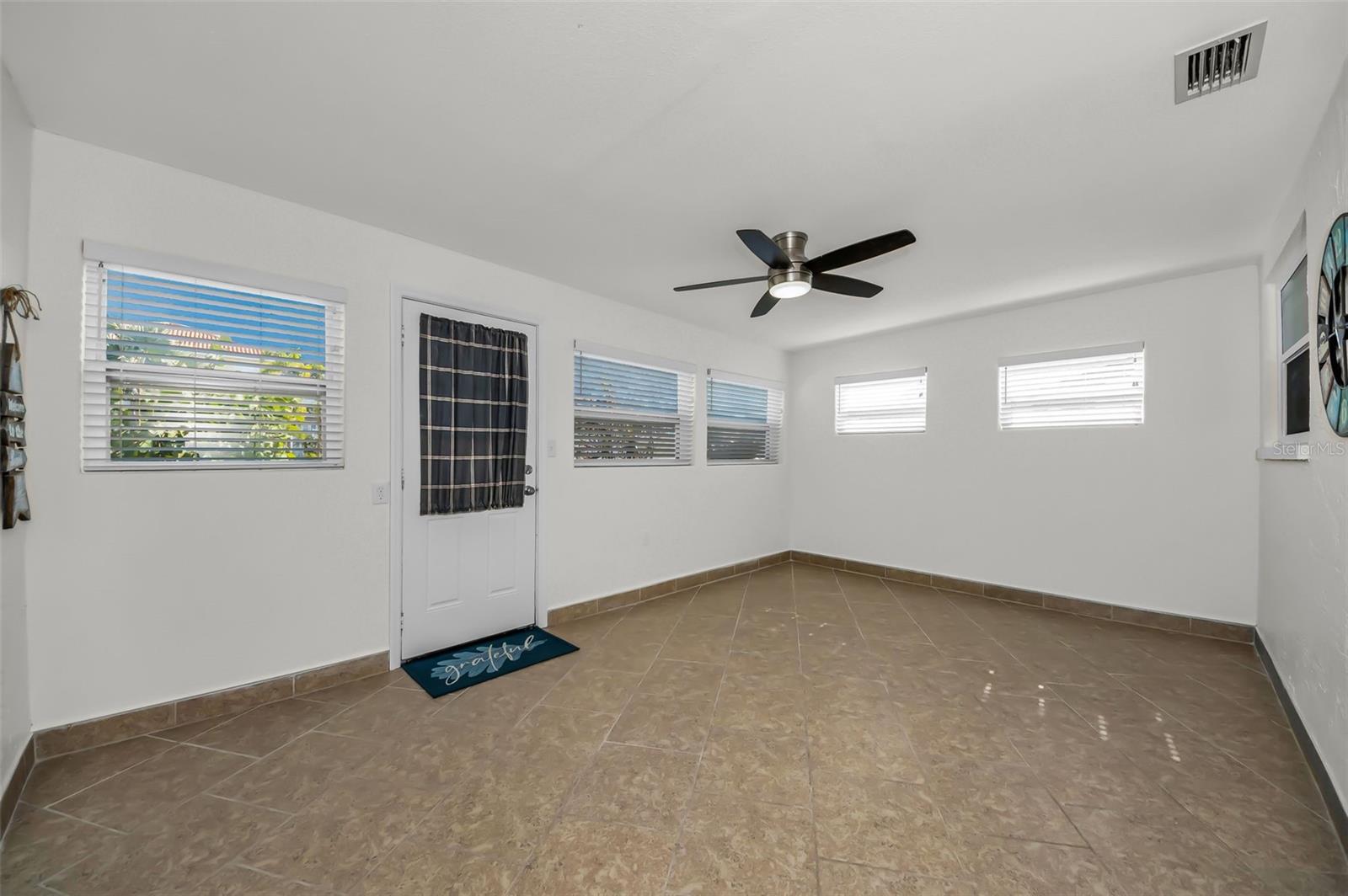 HUDSON BEACH ESTATES - Residential