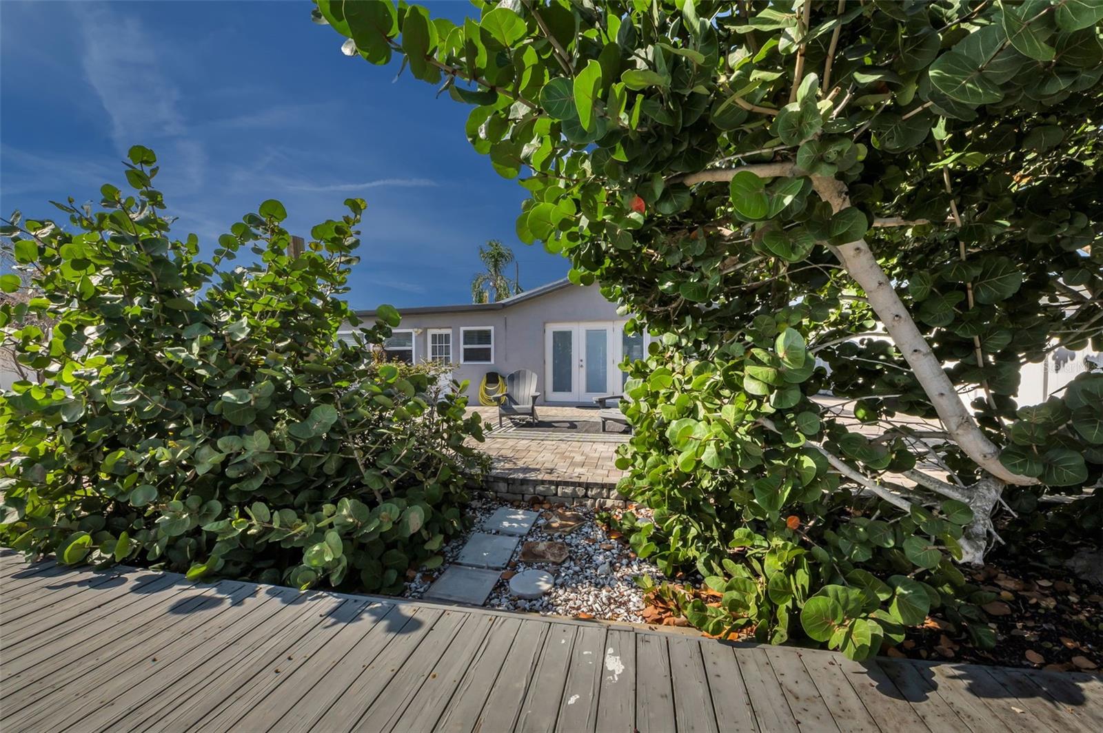 HUDSON BEACH ESTATES - Residential