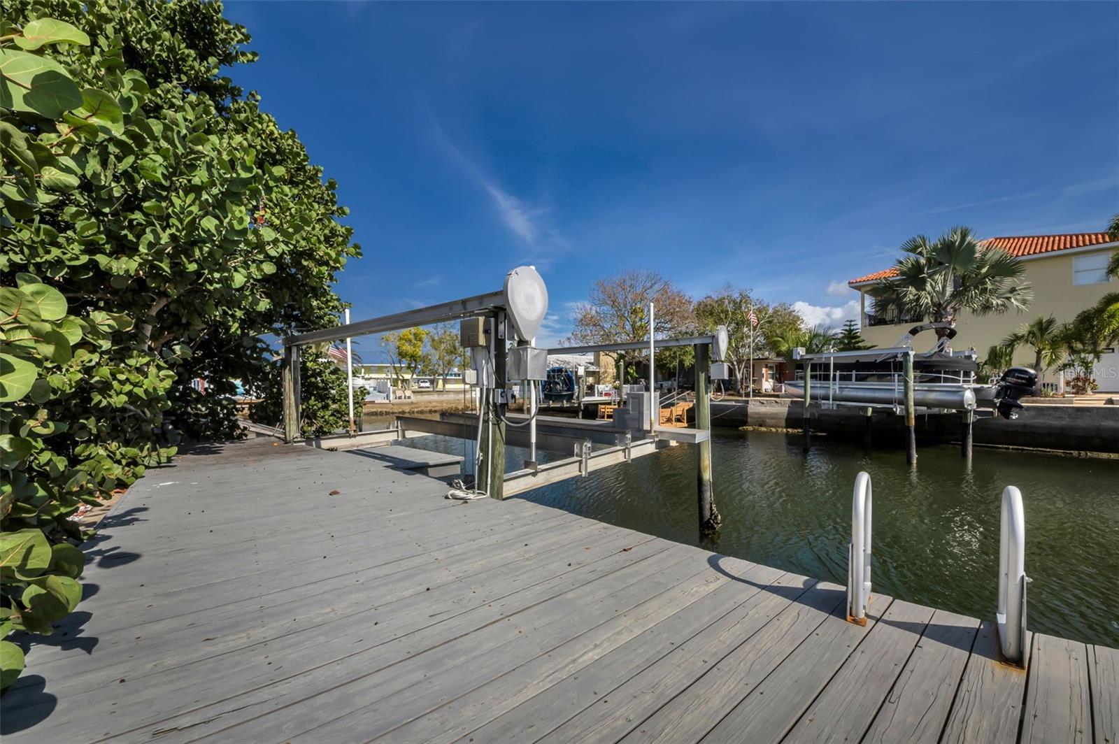 HUDSON BEACH ESTATES - Residential