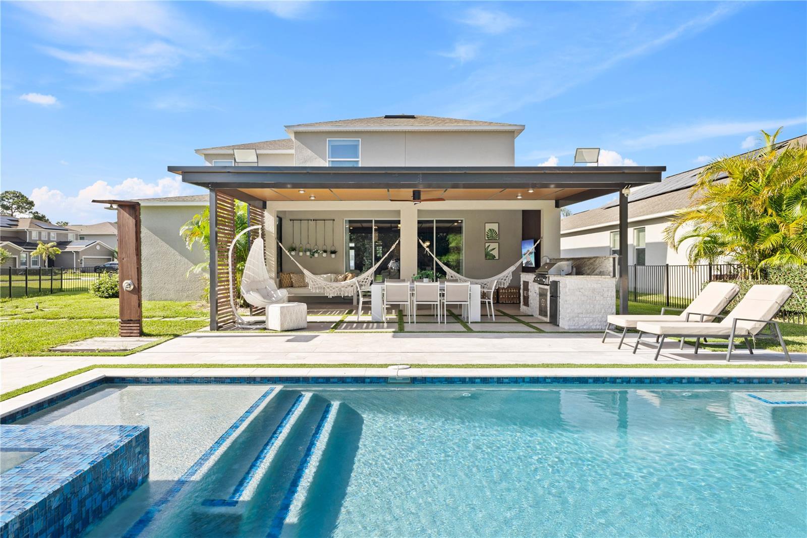 DRAYTON-PRESTON WOODS/PROVIDEN - Residential