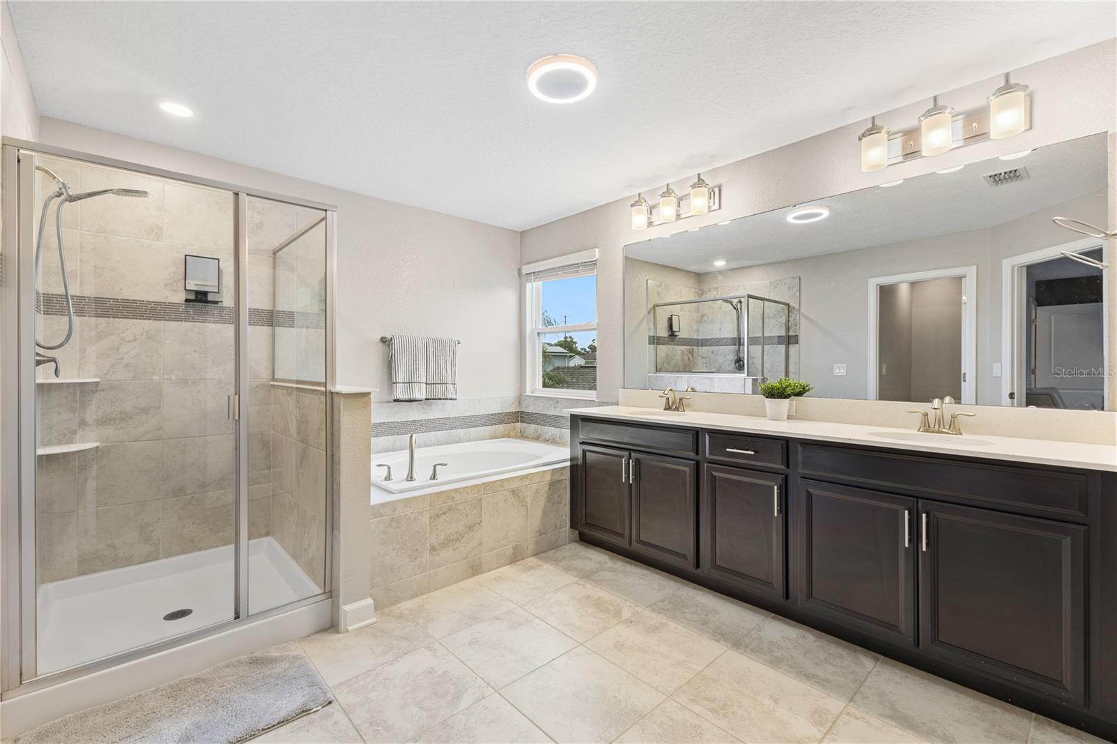DRAYTON-PRESTON WOODS/PROVIDEN - Residential