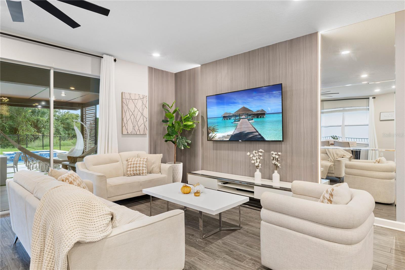 DRAYTON-PRESTON WOODS/PROVIDEN - Residential