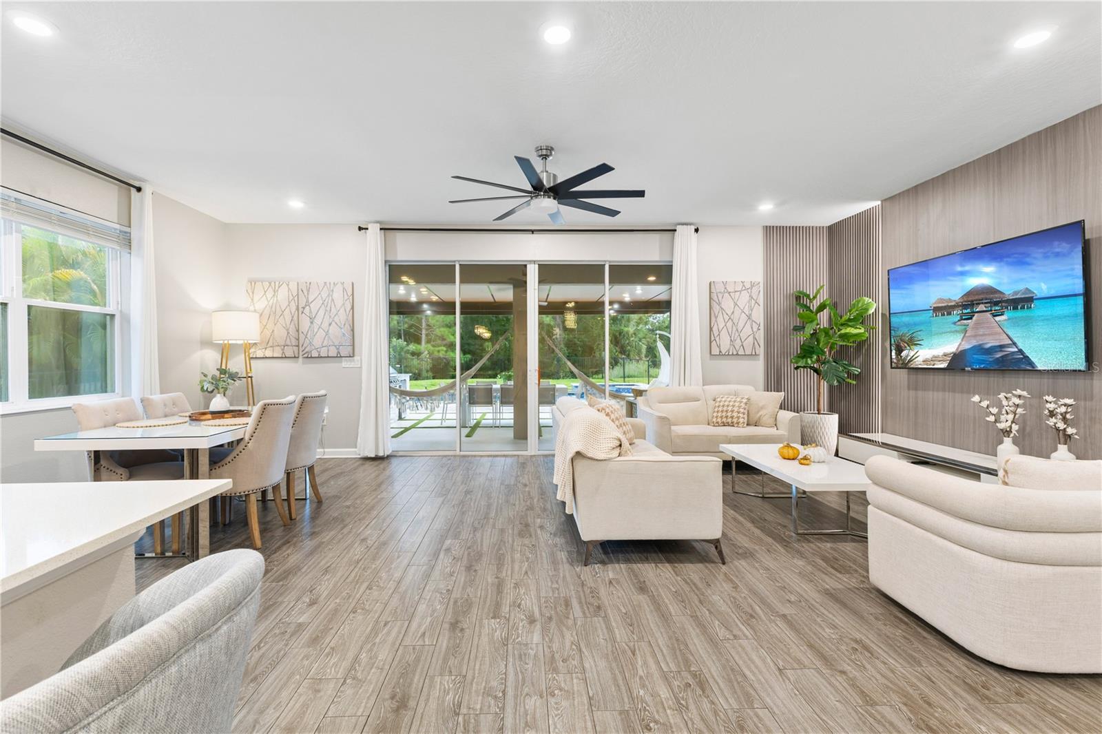 DRAYTON-PRESTON WOODS/PROVIDEN - Residential