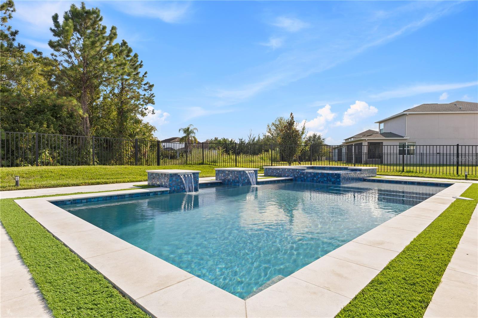 DRAYTON-PRESTON WOODS/PROVIDEN - Residential