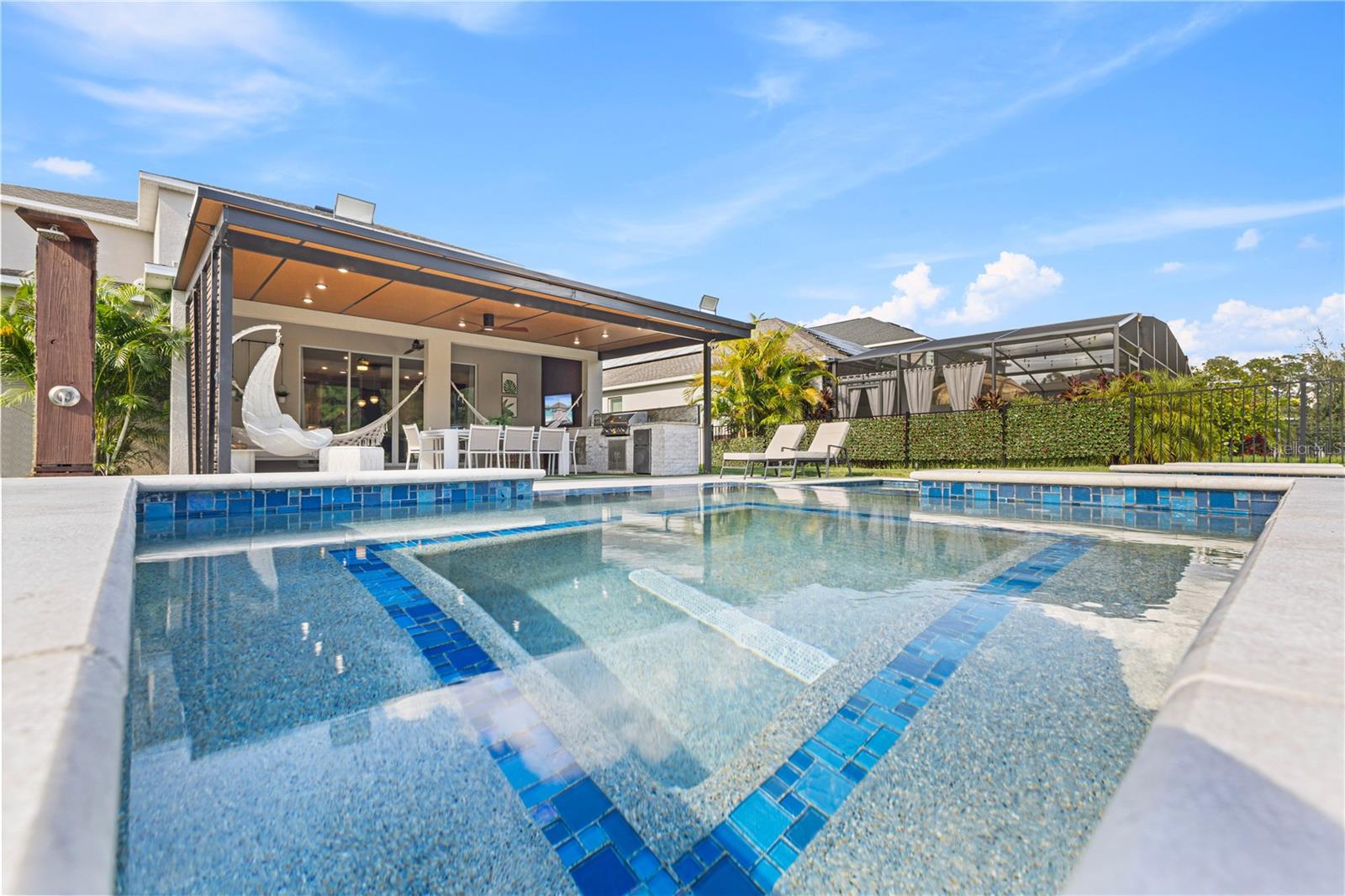DRAYTON-PRESTON WOODS/PROVIDEN - Residential