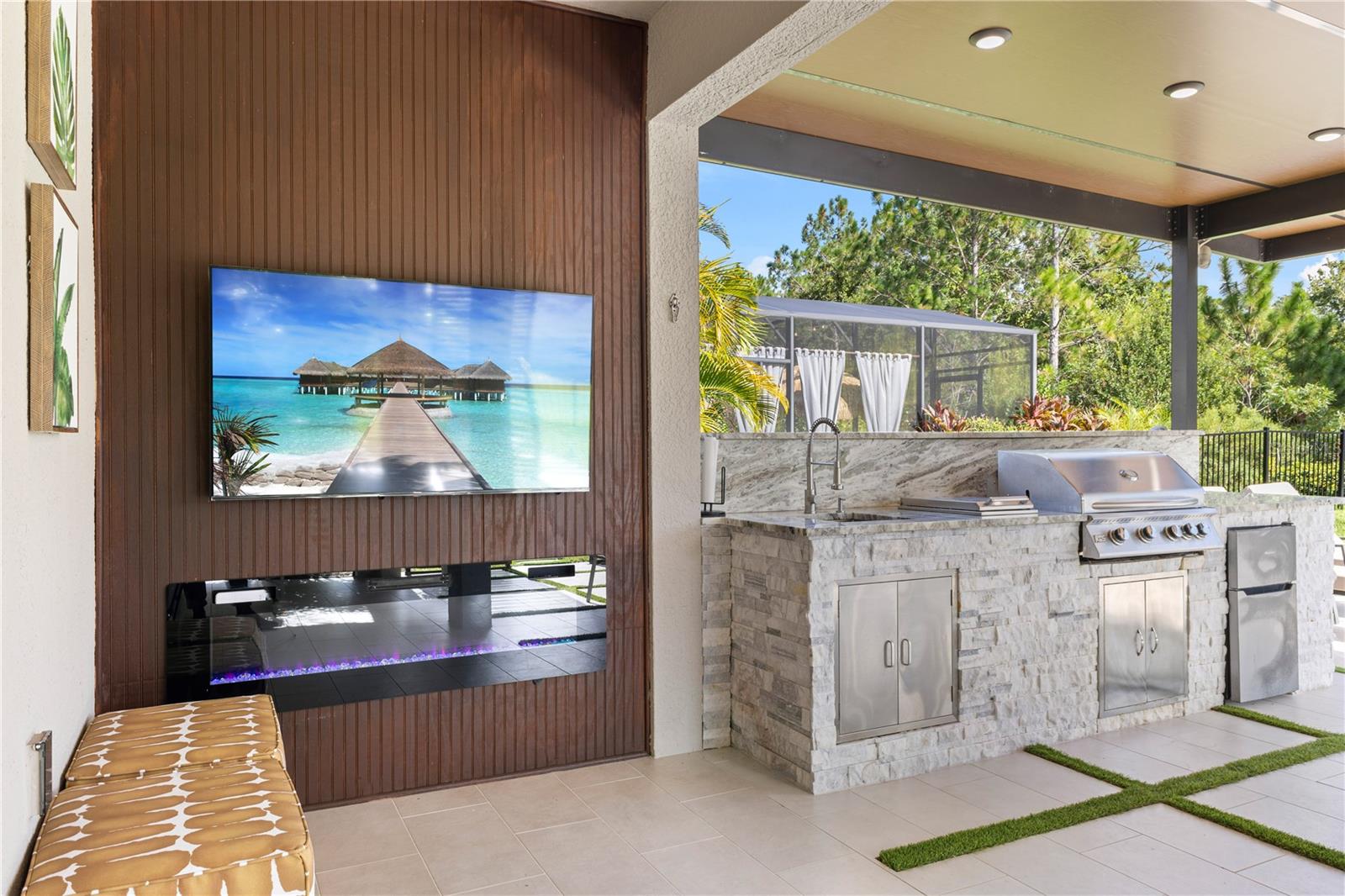 DRAYTON-PRESTON WOODS/PROVIDEN - Residential
