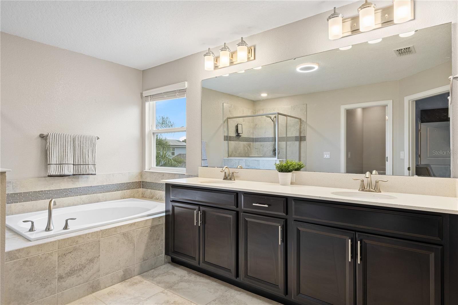 DRAYTON-PRESTON WOODS/PROVIDEN - Residential