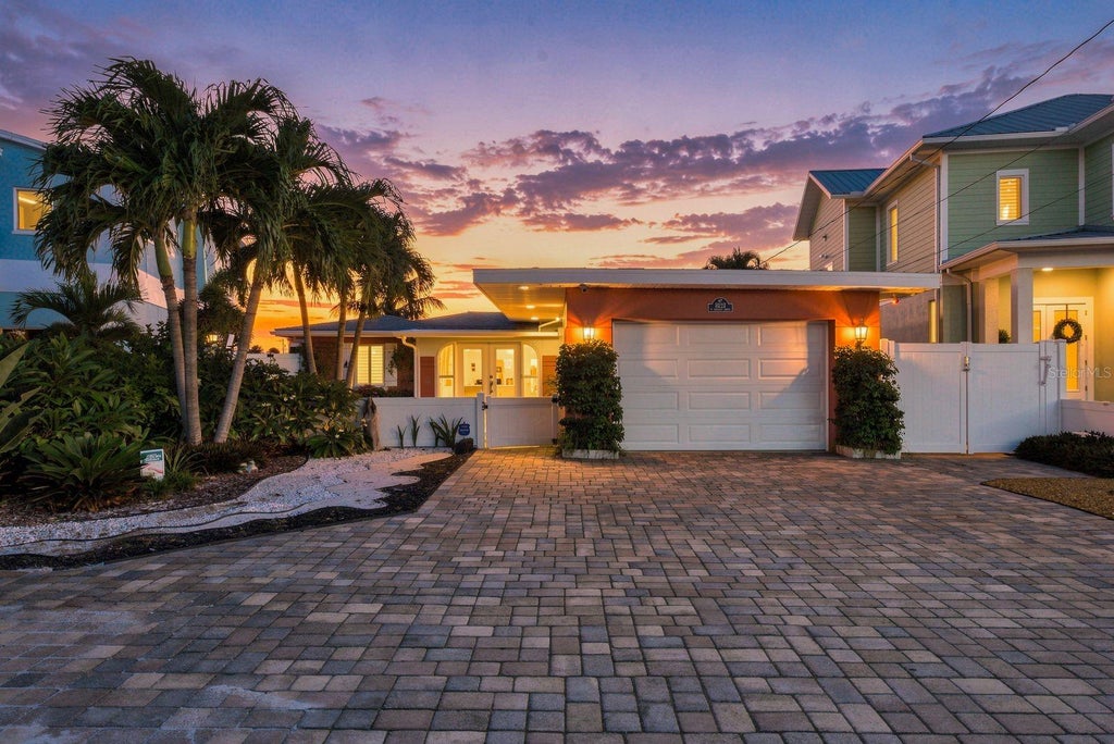Photo of 14223 E Parsley Drive, Madeira Beach, FL 33708 (MLS # TB8554798)