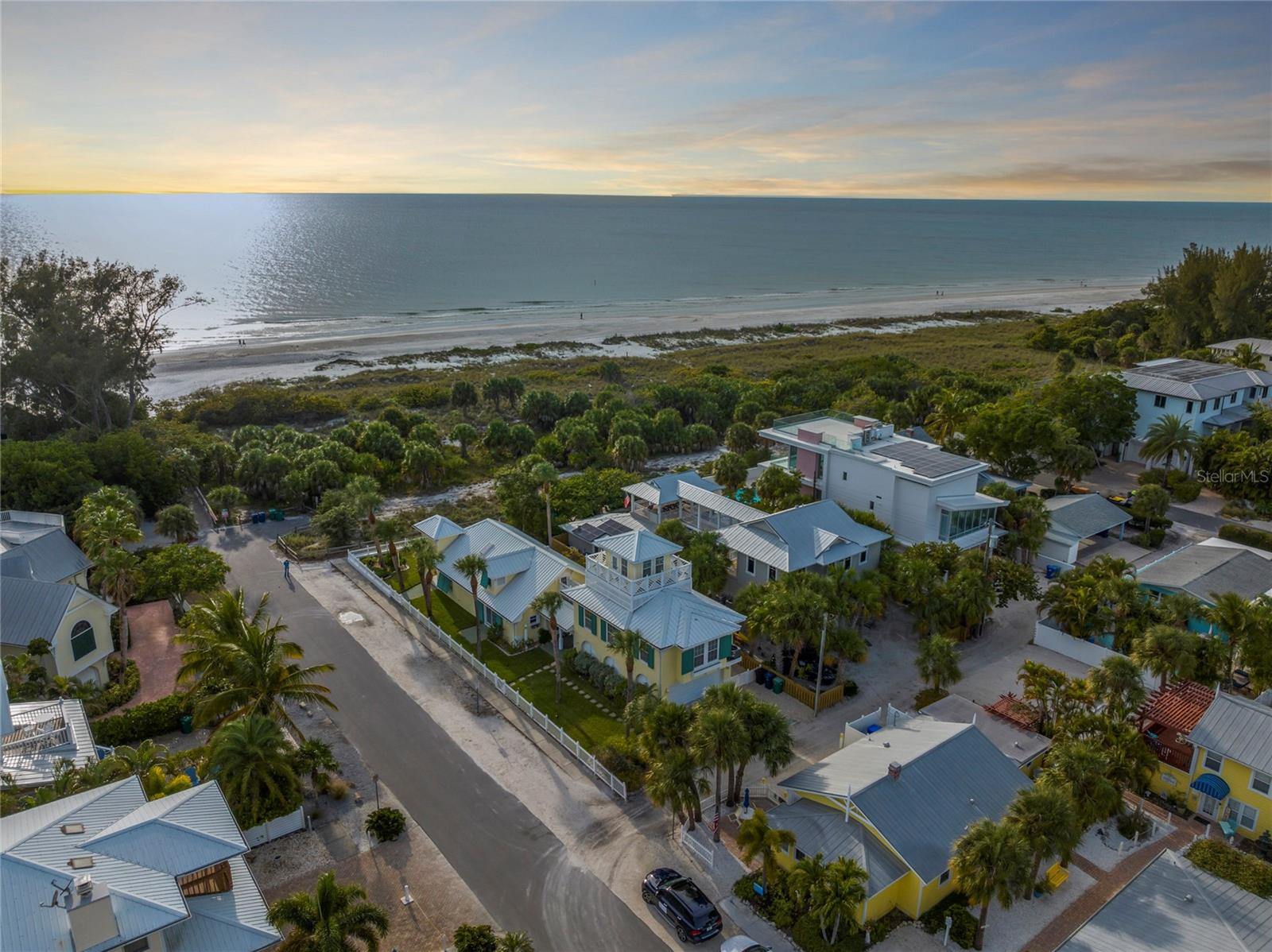 ANNA MARIA BEACH - Residential