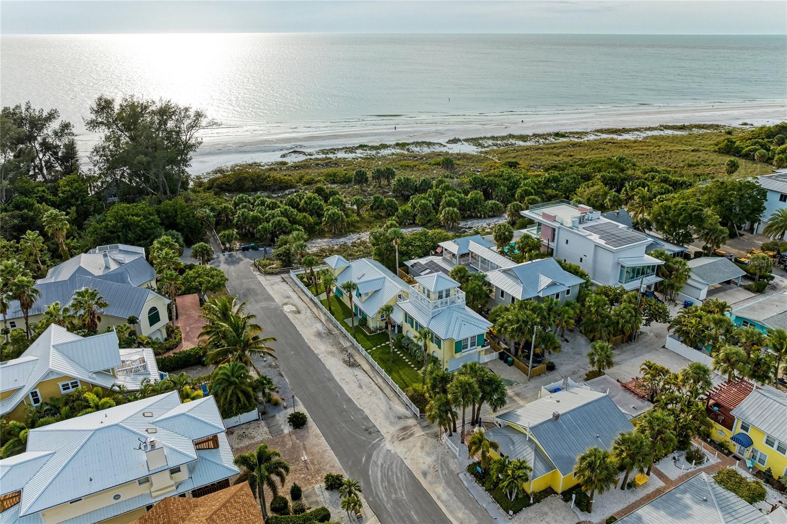 ANNA MARIA BEACH - Residential