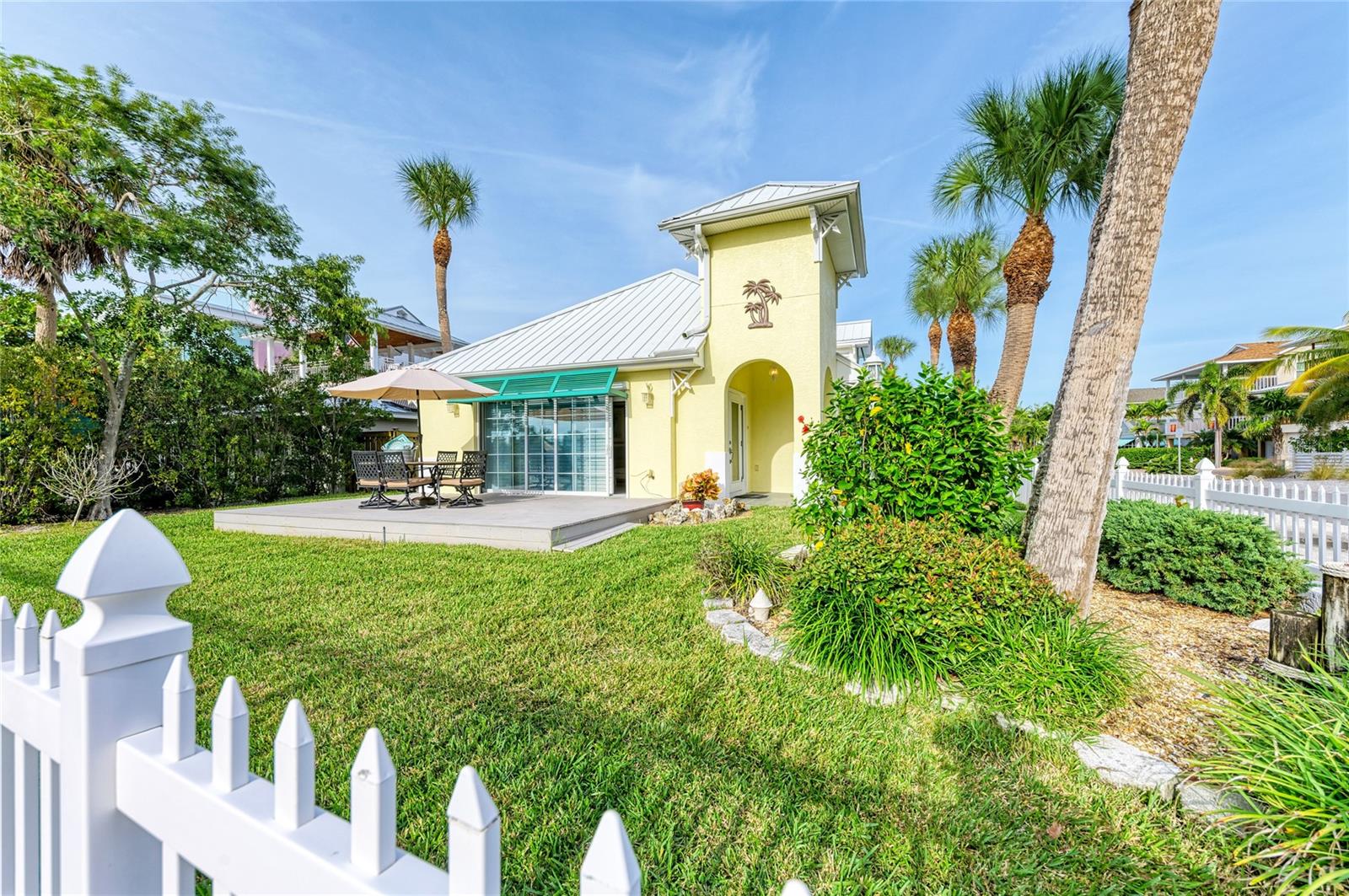 ANNA MARIA BEACH - Residential