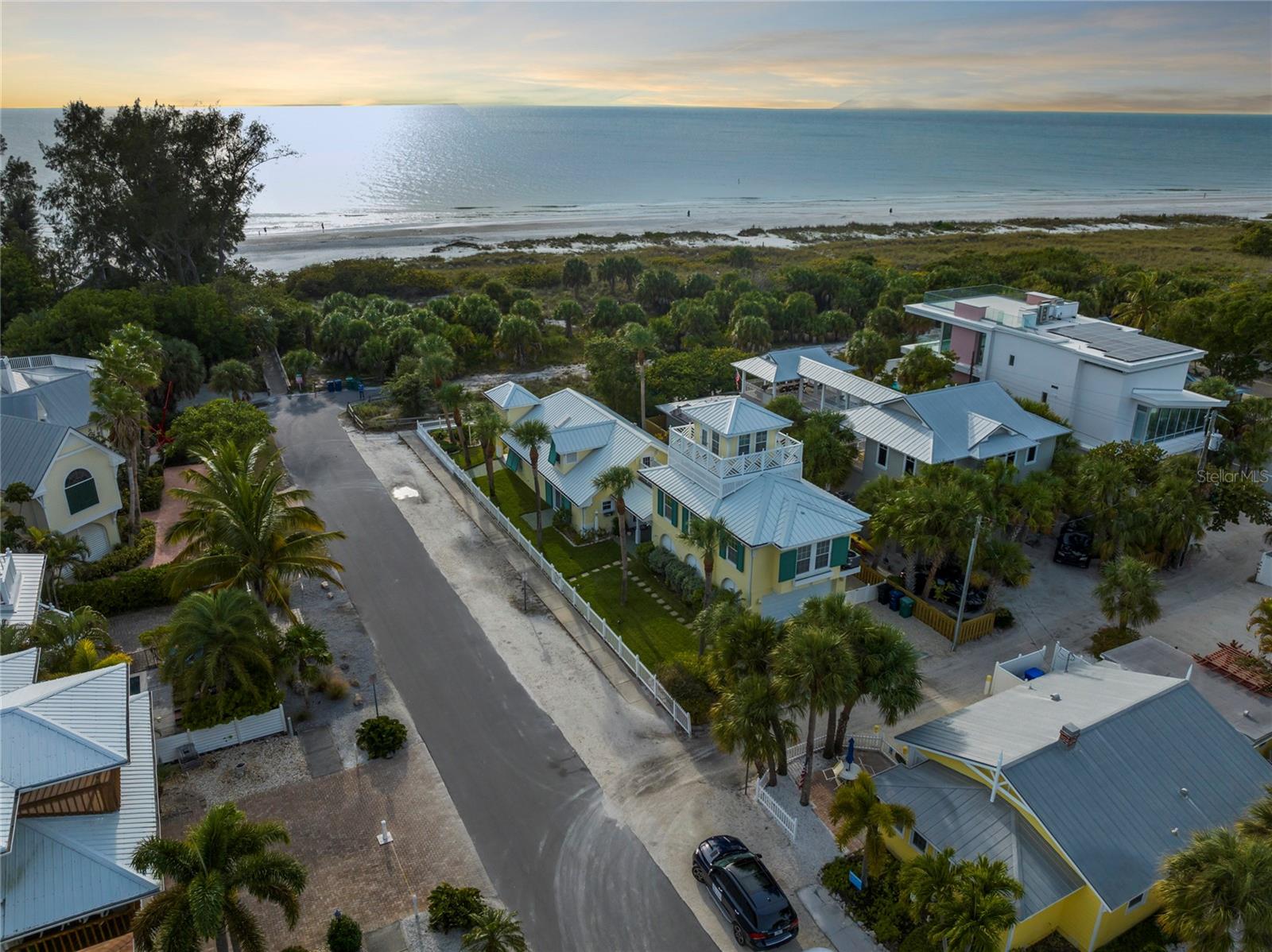 ANNA MARIA BEACH - Residential