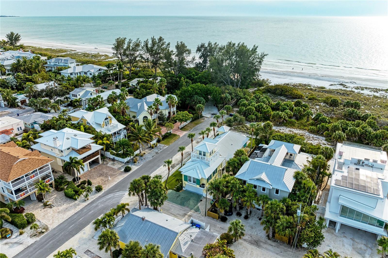 ANNA MARIA BEACH - Residential
