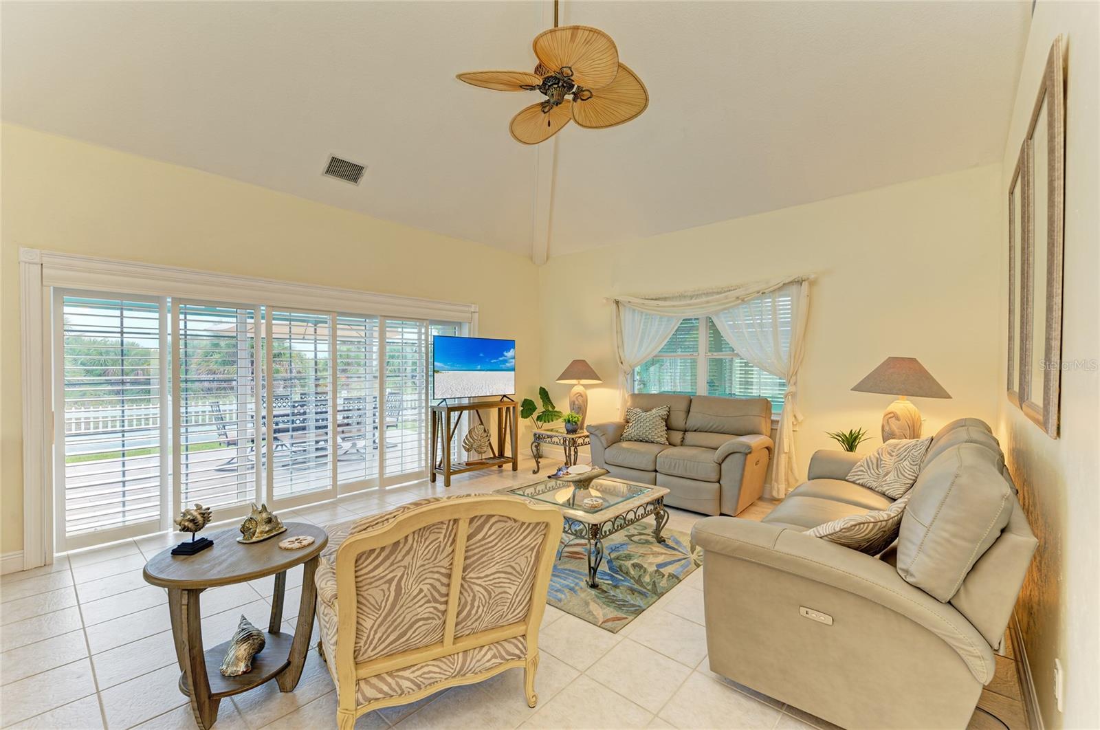 ANNA MARIA BEACH - Residential