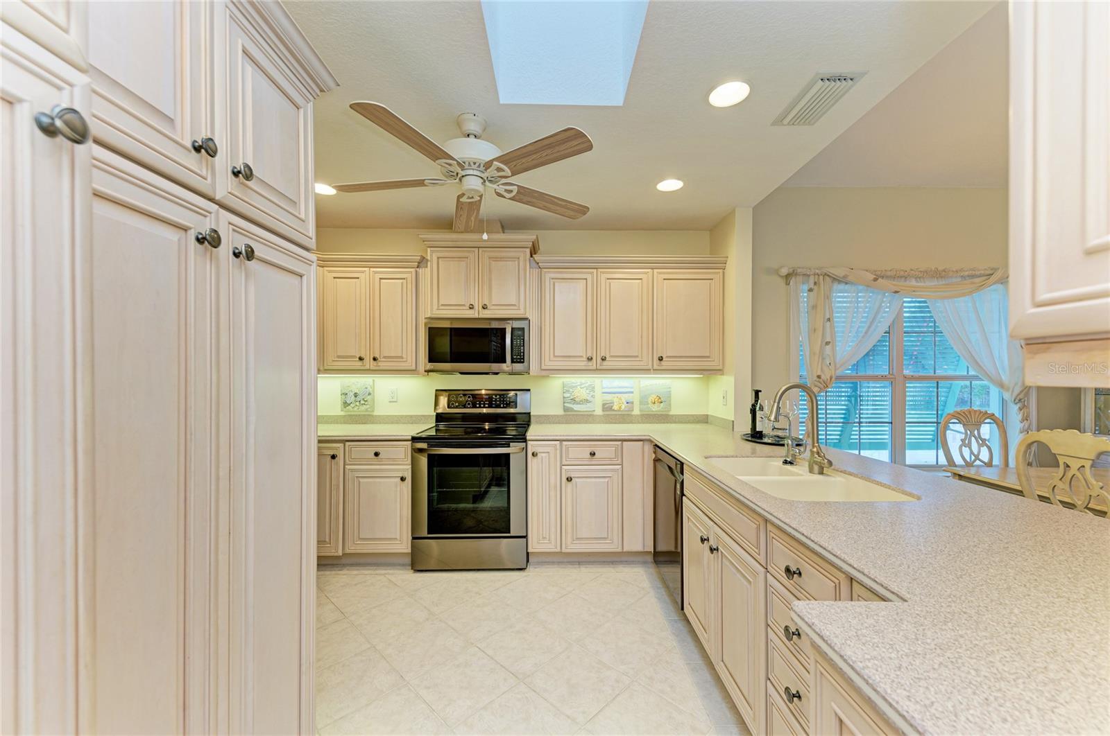 ANNA MARIA BEACH - Residential