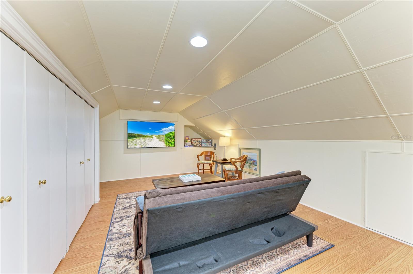 ANNA MARIA BEACH - Residential