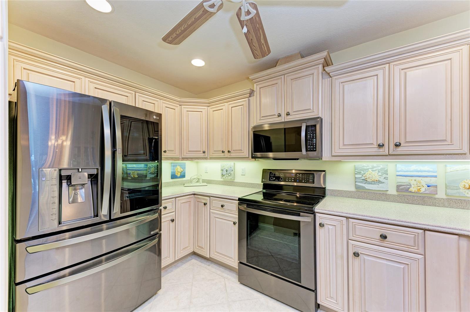 ANNA MARIA BEACH - Residential