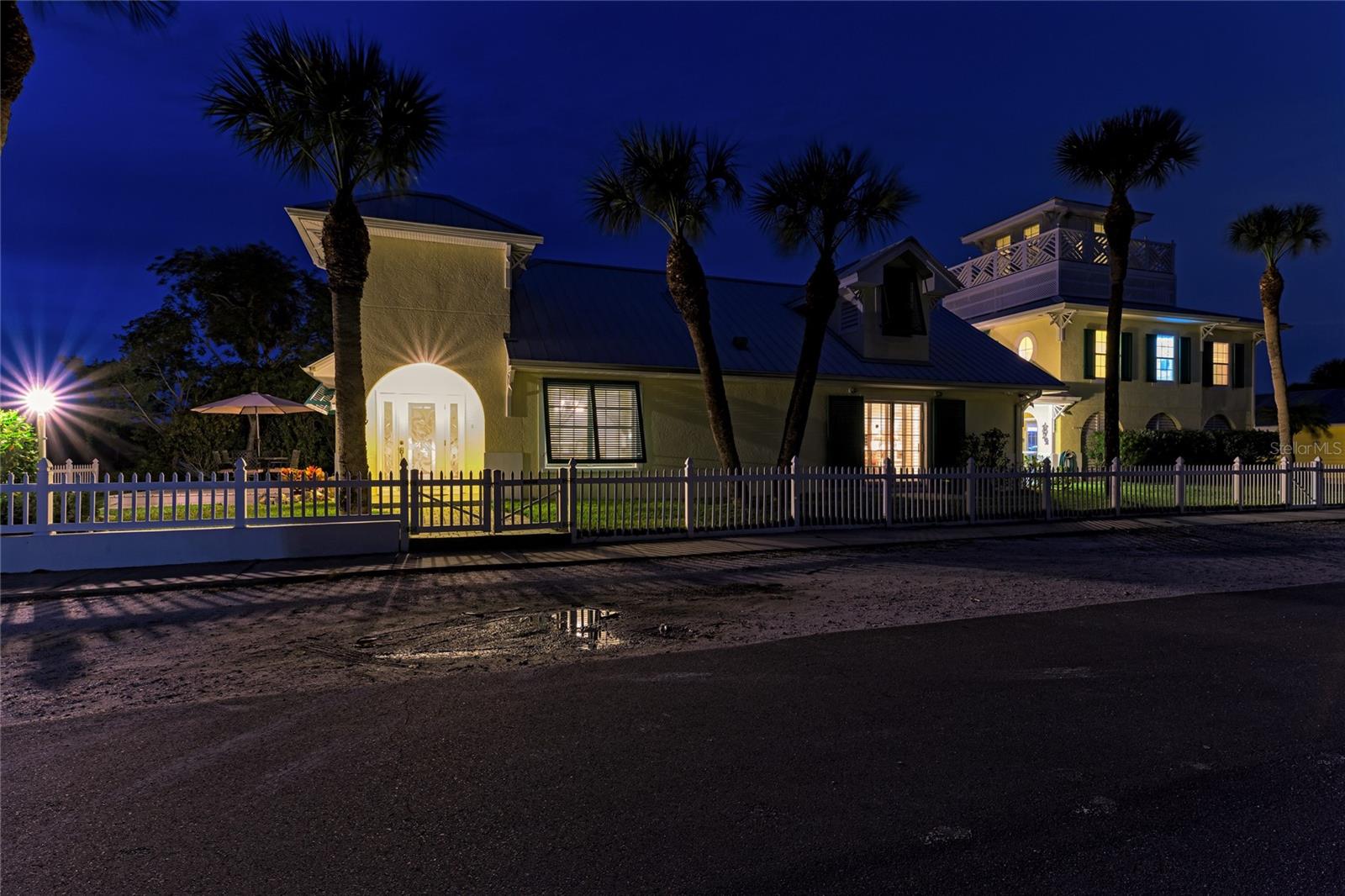 ANNA MARIA BEACH - Residential