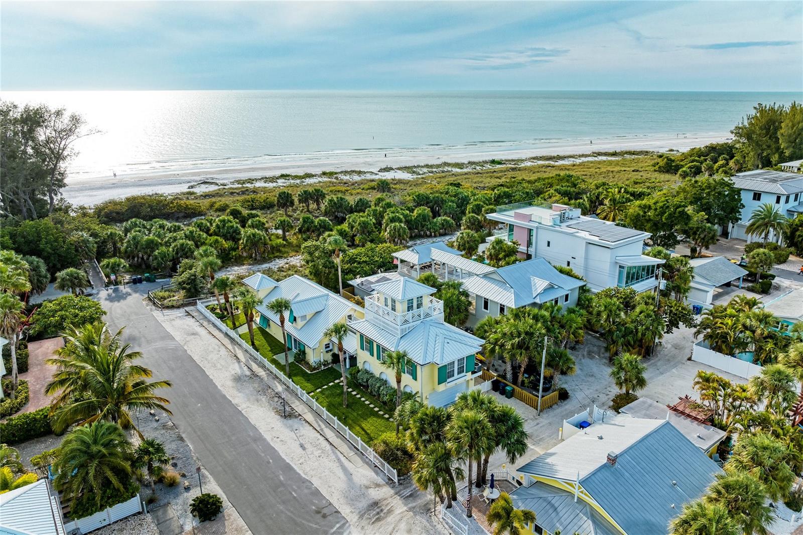 ANNA MARIA BEACH - Residential