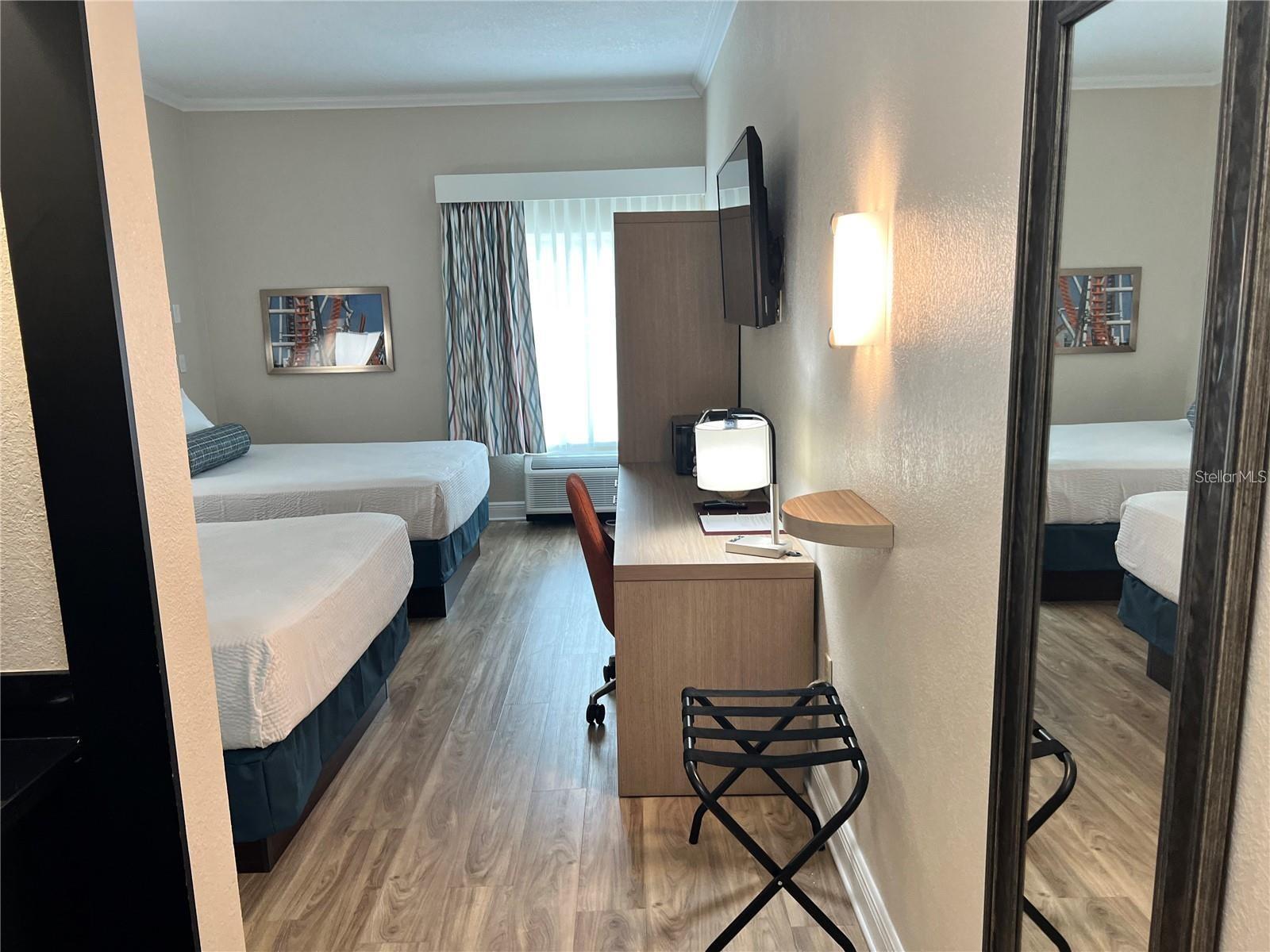 MERIDIAN PALMS COMM CONDO - Residential